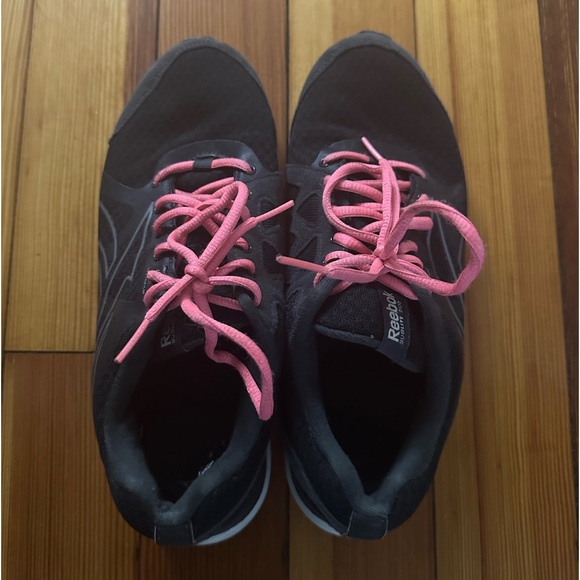 EUC Reebok Sublite Duo Black/HotPink Laces Size 8 - Picture 5 of 8